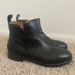 Xena women’s steel toe safety boots, black, size 10.5